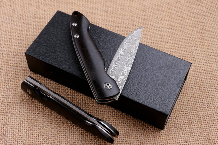 Black beauty VG10 Damascus steel folding knife UD404803